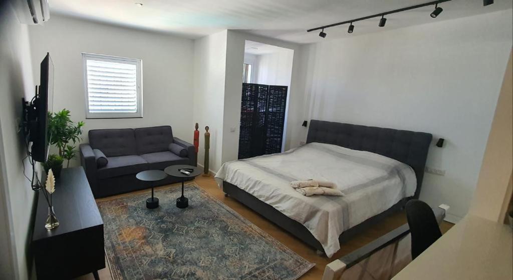 Sunshine Suites By The Sea Eilat 3 Min Walk To The Beach المظهر الخارجي الصورة